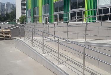 Поручни для инвалидов из нержавеющей стали купить в Санкт-Петербурге