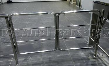 Нержавеющие двустворчатые калитки с горизонтальным заполнением купить в Санкт-Петербурге