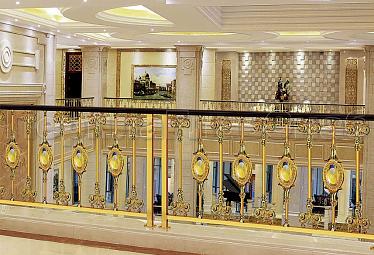 Ограждения под золото из латуни купить в Санкт-Петербурге