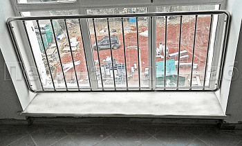 Ограждения из нержавейки экранного типа «Частокол» для окон в Санкт-Петербурге. Готовые проекты ПерилаГлавСнаб Ограждения из нержавейки экранного типа «Частокол» для окон в Санкт-Петербурге. Готовые проекты ПерилаГлавСнаб