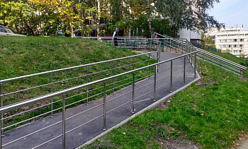 Уличные ограждения из металла в Санкт-Петербурге. Готовые проекты ПерилаГлавСнаб Уличные ограждения из металла в Санкт-Петербурге. Готовые проекты ПерилаГлавСнаб