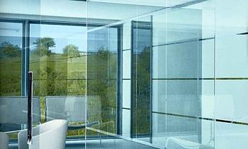 Стеклянные офисные перегородки на алюминиевом профиле в Санкт-Петербурге. Готовые проекты ПерилаГлавСнаб