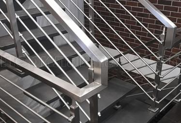 Перила для лестниц купить в Санкт-Петербурге