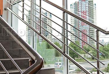 Ограждение на окна из нержавеющей стали купить в Санкт-Петербурге