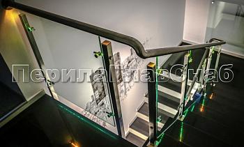 Ограждения со стеклом и подсветкой поручня в Санкт-Петербурге. Готовые проекты ПерилаГлавСнаб