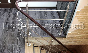 Ограждения из нержавеющей стали с тремя ригелями в Санкт-Петербурге. Готовые проекты ПерилаГлавСнаб