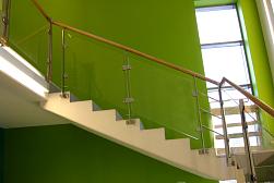 Стеклянные перила для колодезных лестниц в Санкт-Петербурге. Готовые проекты ПерилаГлавСнаб - фото 12