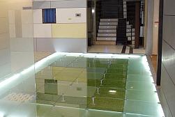 Стеклянные полы с подсветкой в Санкт-Петербурге. Готовые проекты ПерилаГлавСнаб - фото 1
