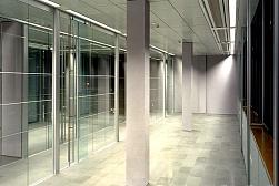 Раздвижные стеклянные двери в Санкт-Петербурге. Готовые проекты ПерилаГлавСнаб - фото 2