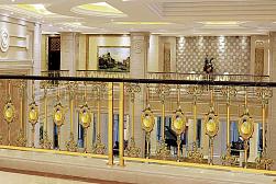 Латунные перила под золото в Санкт-Петербурге. Готовые проекты ПерилаГлавСнаб - фото 1