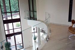 Стеклянные перила для балконов в Санкт-Петербурге. Готовые проекты ПерилаГлавСнаб - фото 19