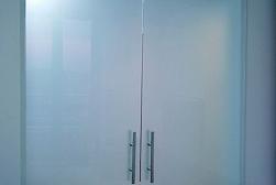 Раздвижные стеклянные двери в Санкт-Петербурге. Готовые проекты ПерилаГлавСнаб - фото 6