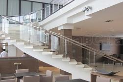 Стеклянные ограждения для торговых  и бизнес центров в Санкт-Петербурге. Готовые проекты ПерилаГлавСнаб - фото 4