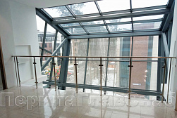 Стеклянные ограждения для торговых  и бизнес центров в Санкт-Петербурге. Готовые проекты ПерилаГлавСнаб - фото 10 Стеклянные ограждения для торговых  и бизнес центров в Санкт-Петербурге. Готовые проекты ПерилаГлавСнаб - фото 10