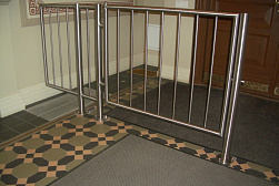 Ограждение лестницы от детей в Санкт-Петербурге. Готовые проекты ПерилаГлавСнаб - фото 1