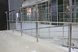 Стеклянные перила для атриумов в Санкт-Петербурге. Готовые проекты ПерилаГлавСнаб - фото 12