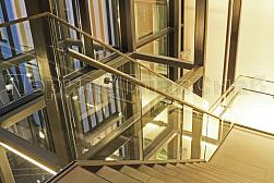 Стеклянные ограждения для торговых  и бизнес центров в Санкт-Петербурге. Готовые проекты ПерилаГлавСнаб - фото 21