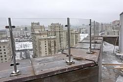 Цельностеклянные ограждения для крыш в Санкт-Петербурге. Готовые проекты ПерилаГлавСнаб - фото 8